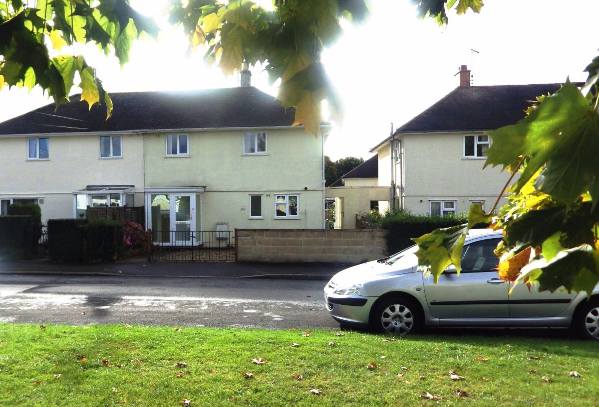 Free property report 5 Queen Annes Road, Cirencester, GL7 1AN Chimnie