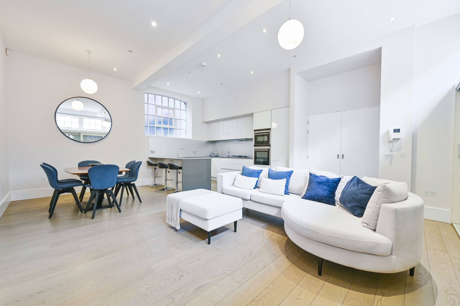3 bedroom end terrace house for sale in London