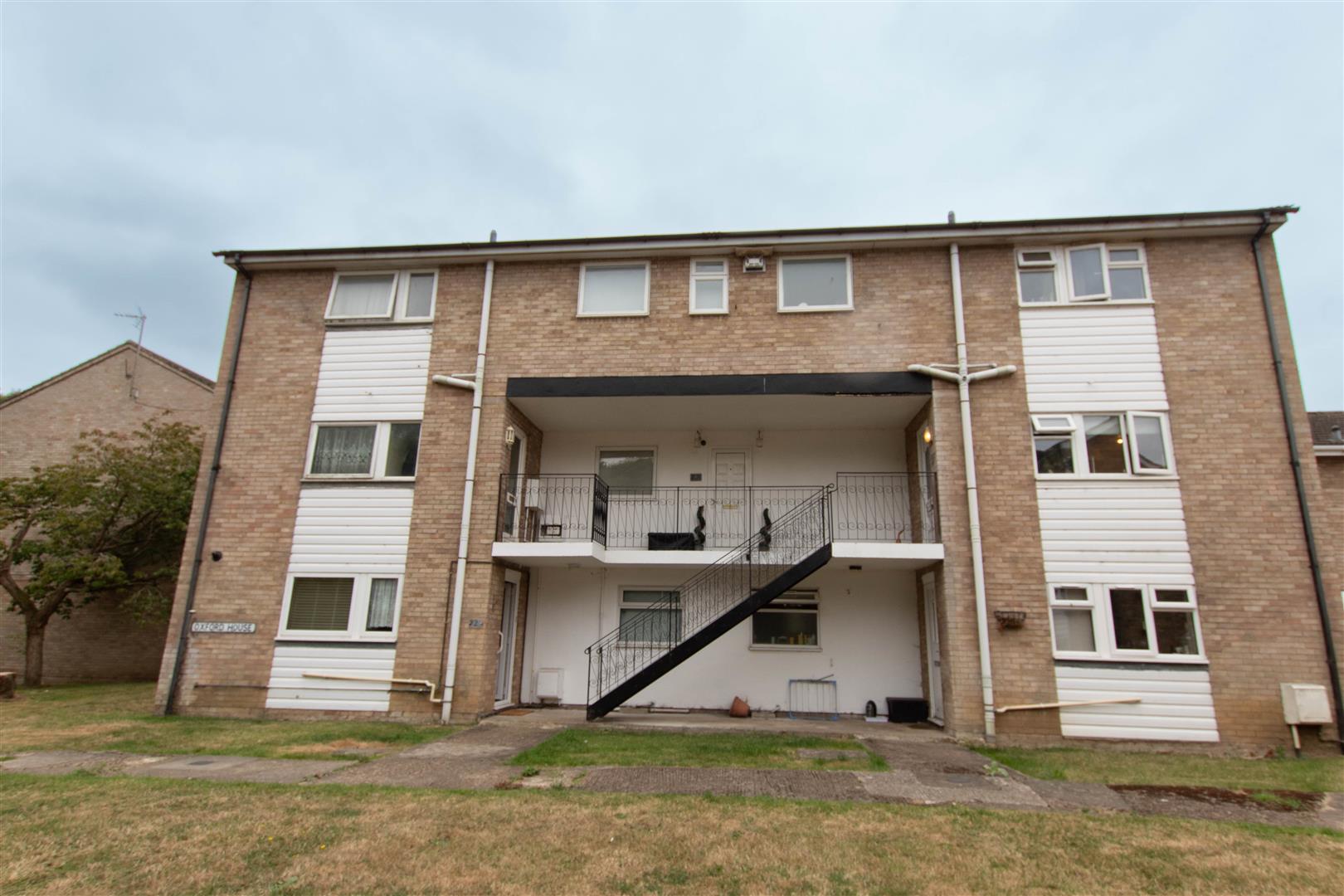 2 Oxford House, Ashlea Road, Haverhill photo 4