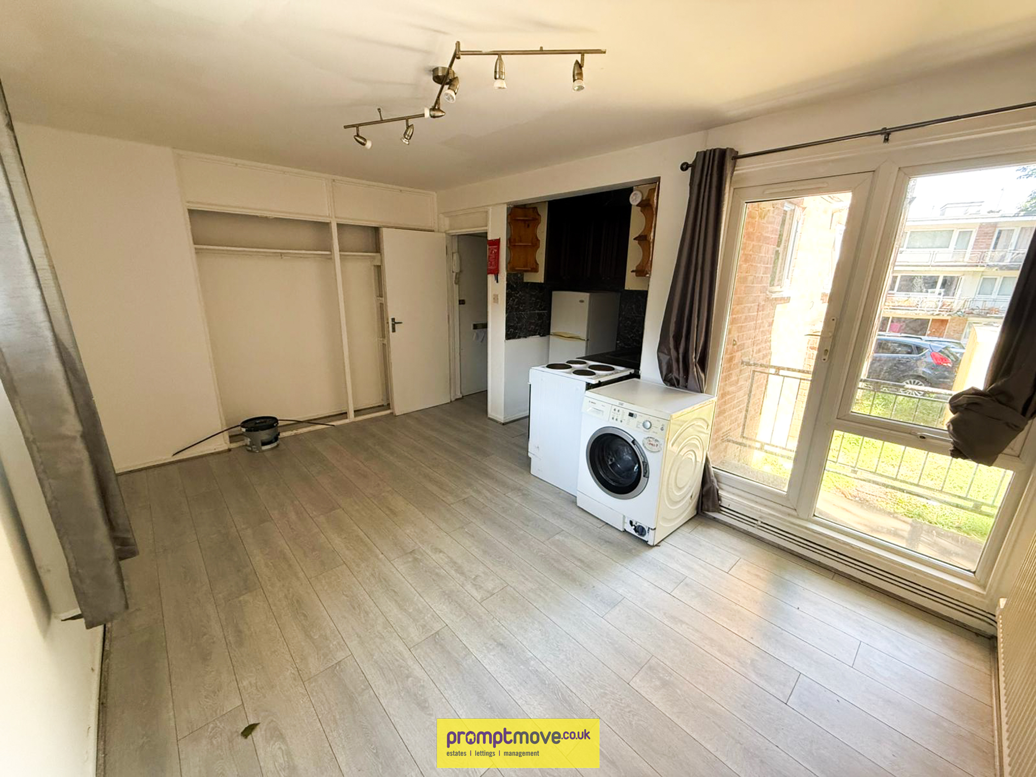 Farley Lodge, Ruthin Close, Luton photo 4
