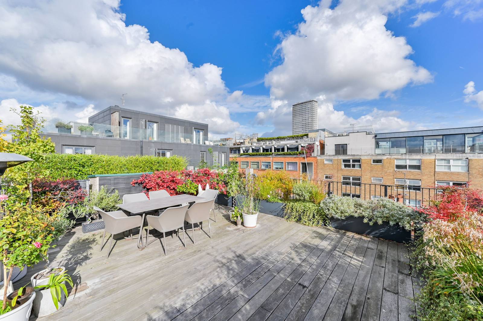 3 bedroom flat for sale 0