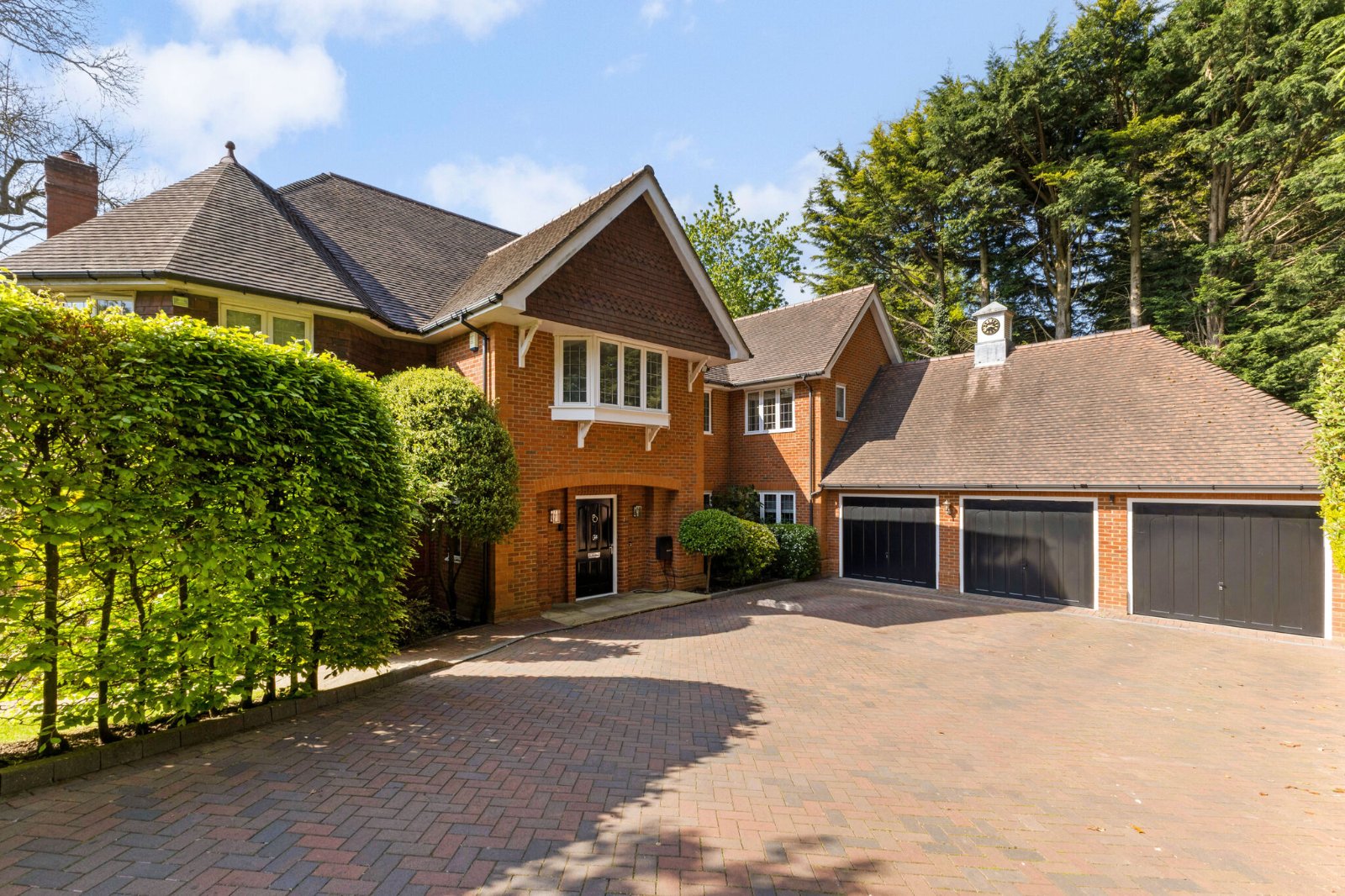 4 bedroom end terrace house for sale in London