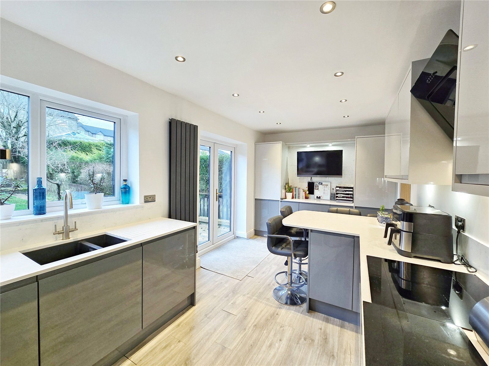 38, Hamer Avenue, Rossendale photo 2