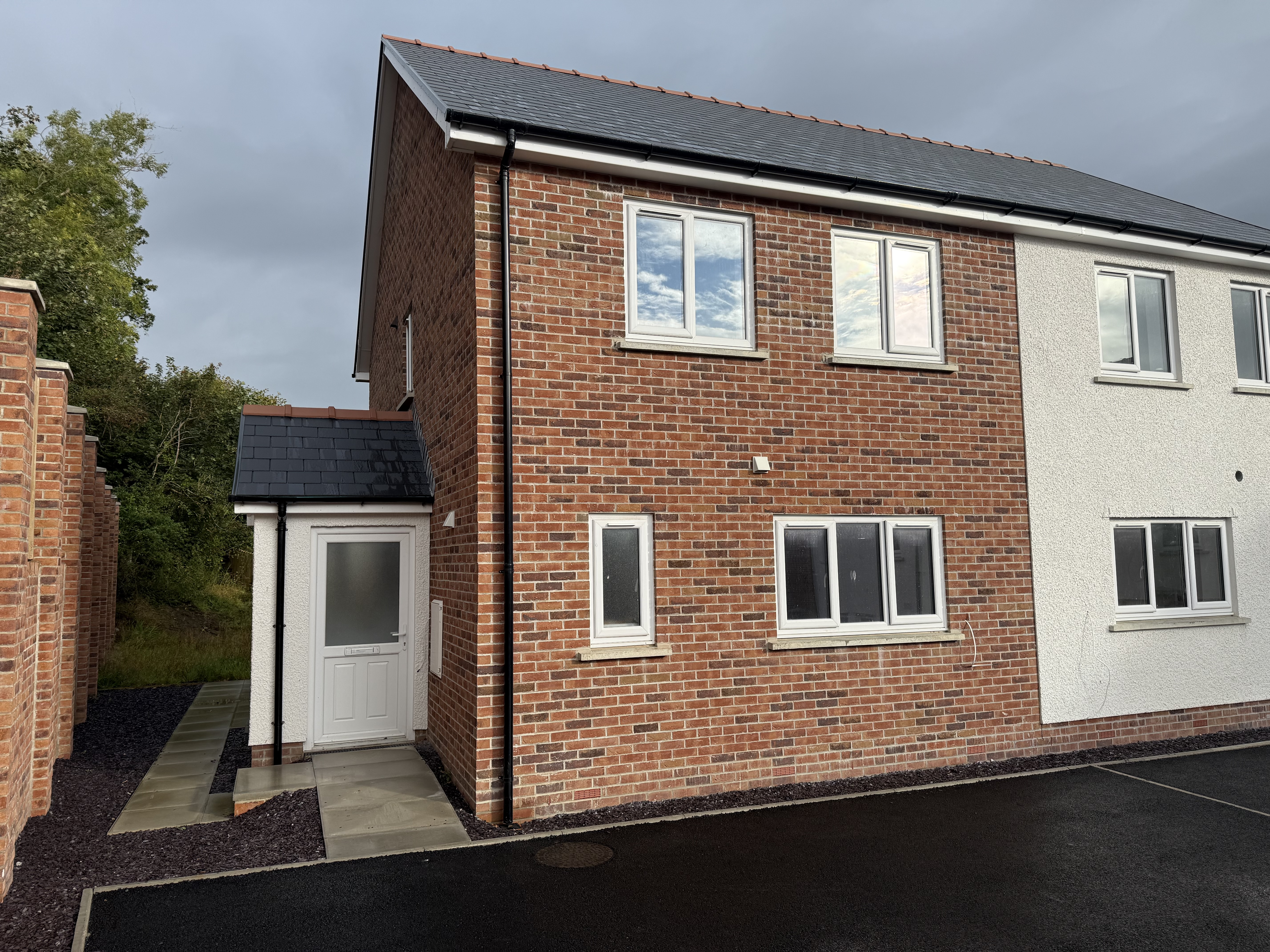 27, Dol Y Meillion, Llanilar photo 3