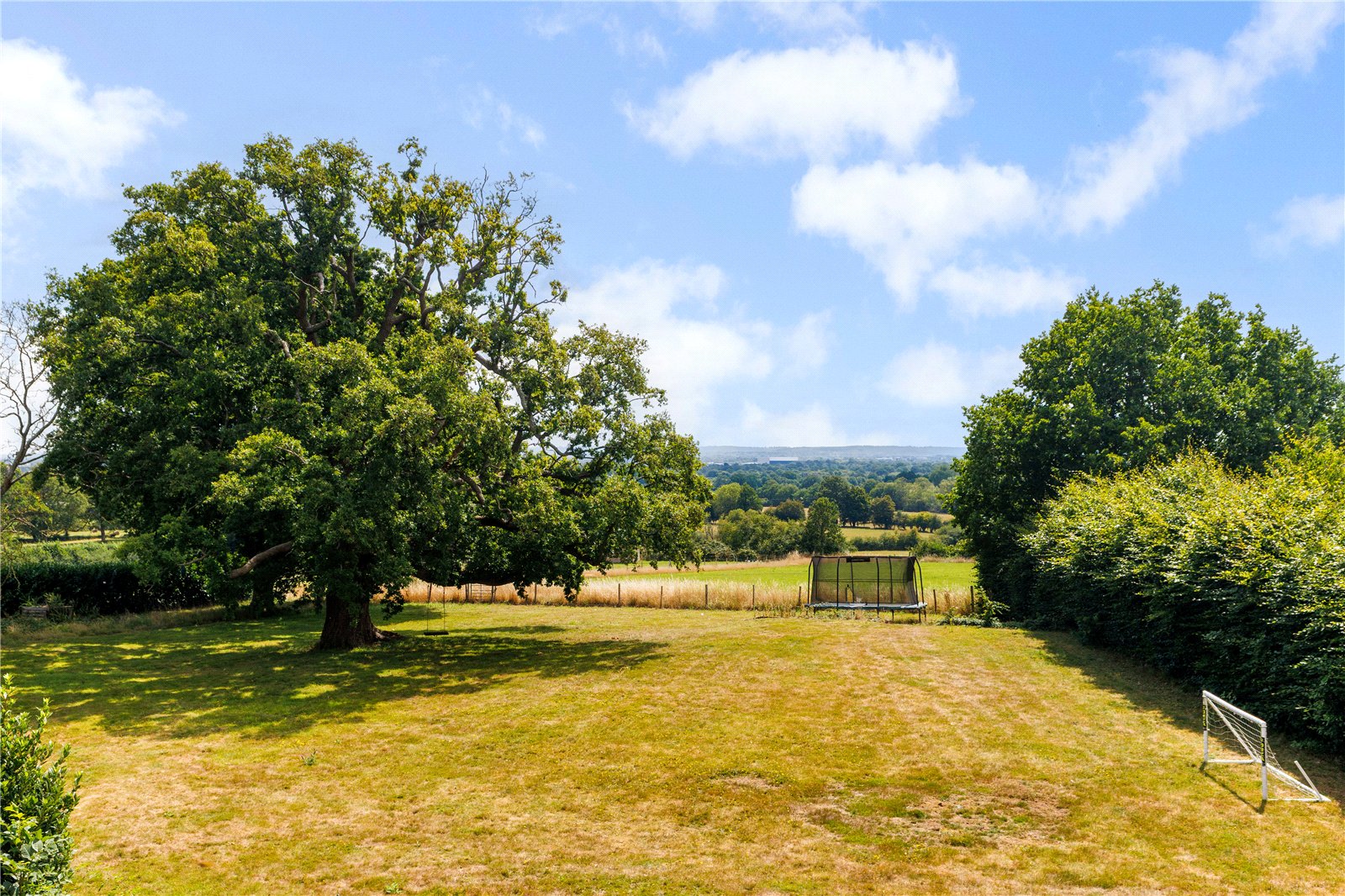 5 bedroom semi-detached house for sale 0