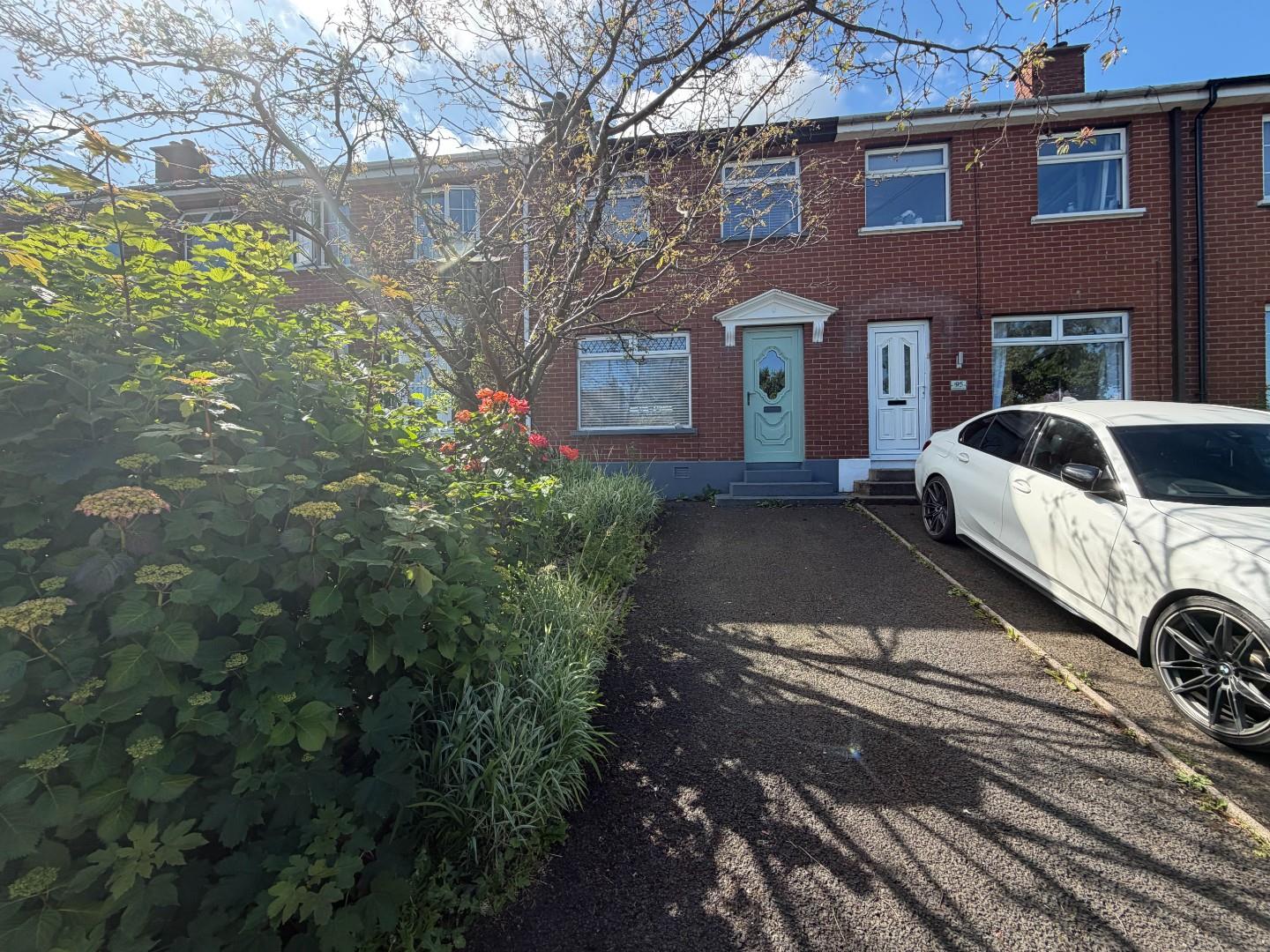 93, Winchester Park, Derry photo 3