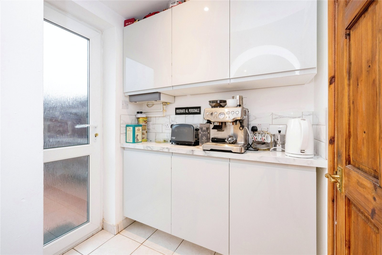 Photos of First Avenue, Dunstable, Bedfordshire LU6 66617346