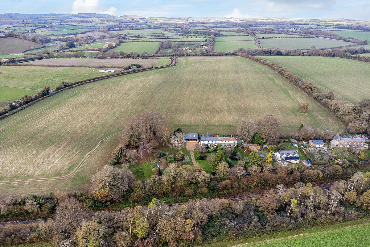 5 bedroom country house for sale 0