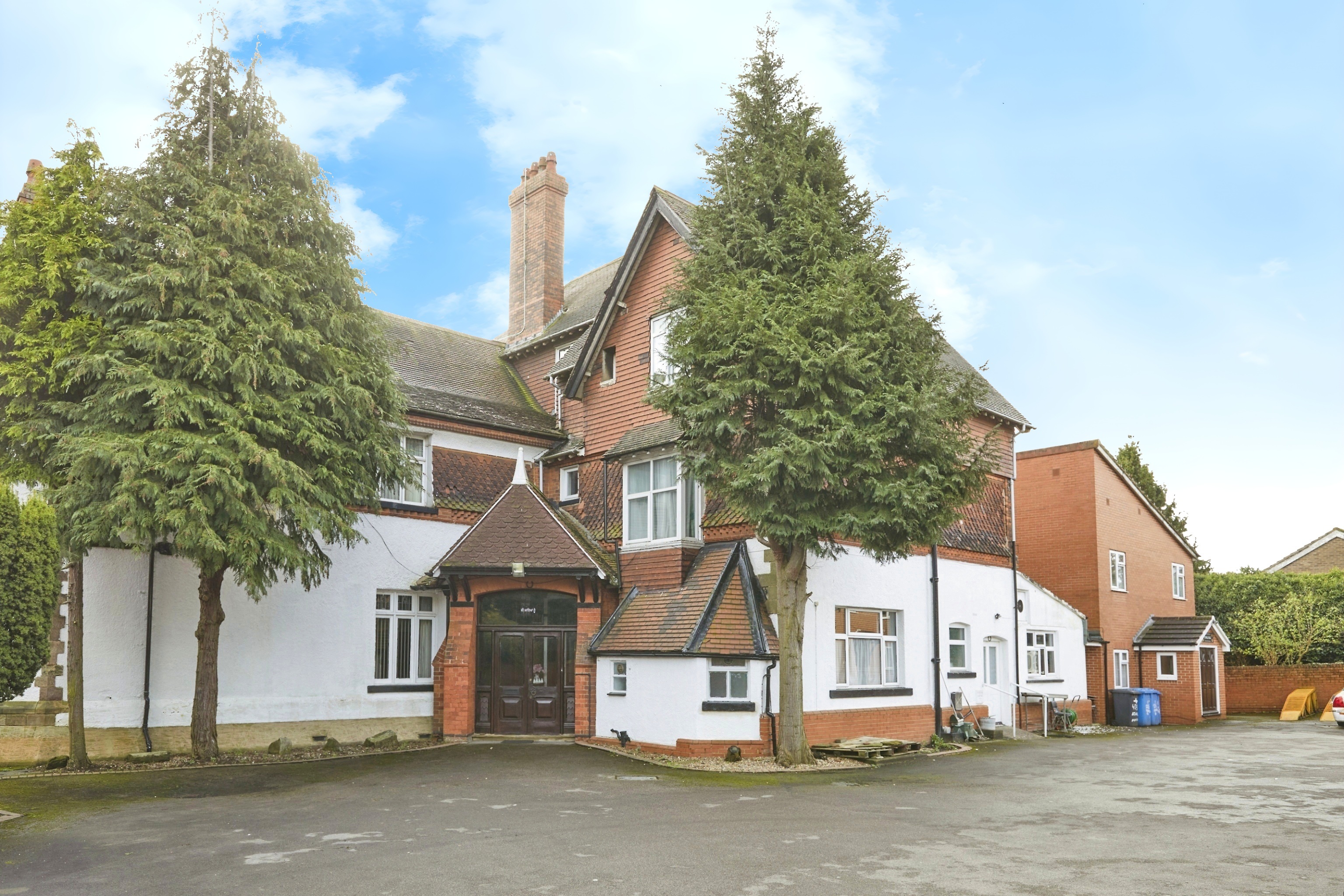 22 bedroom detached house for sale 0