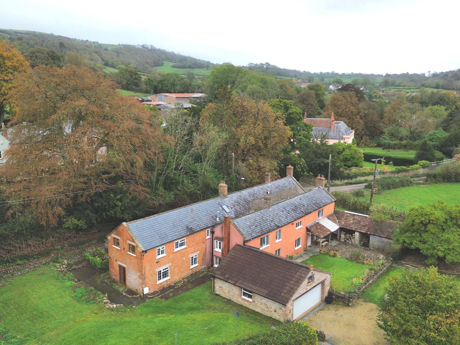 7 bedroom property for sale 0