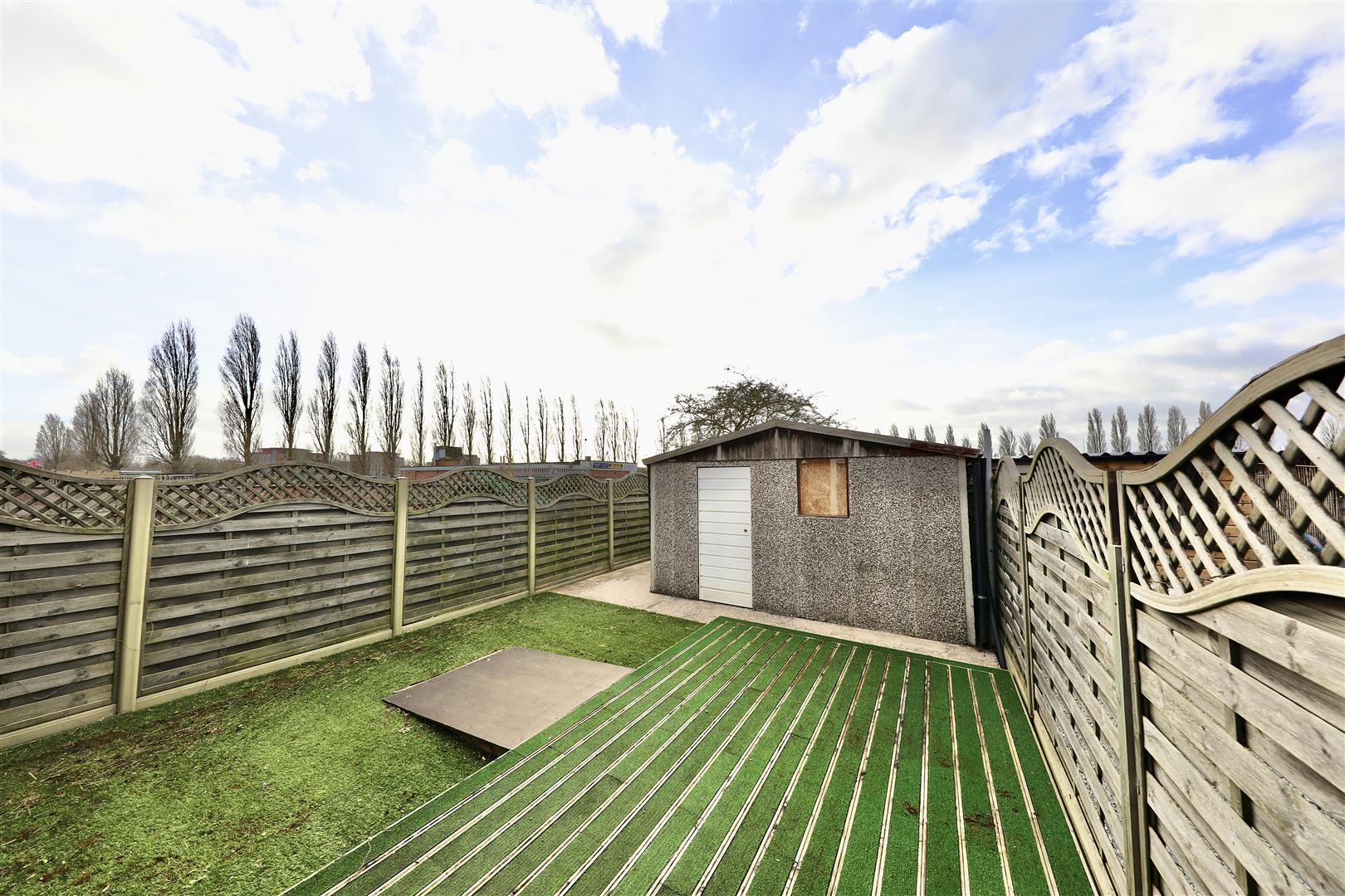 Photos of Cranbrook Avenue, Hull HU6 66686867 PrimeLocation