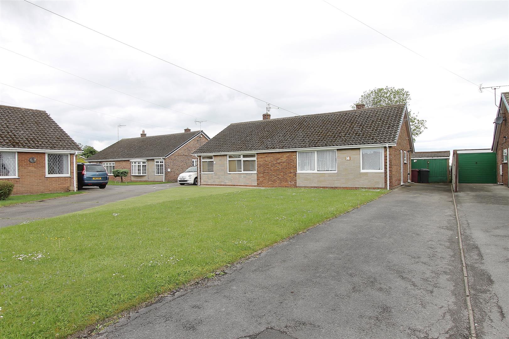 Free property report 14 Hudson Mount, Hillstown, Bolsover, S44 6LF