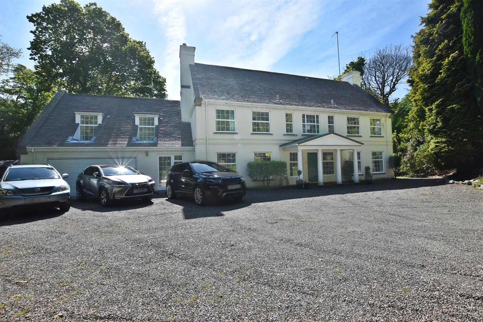 5 bedroom detached house for sale 0