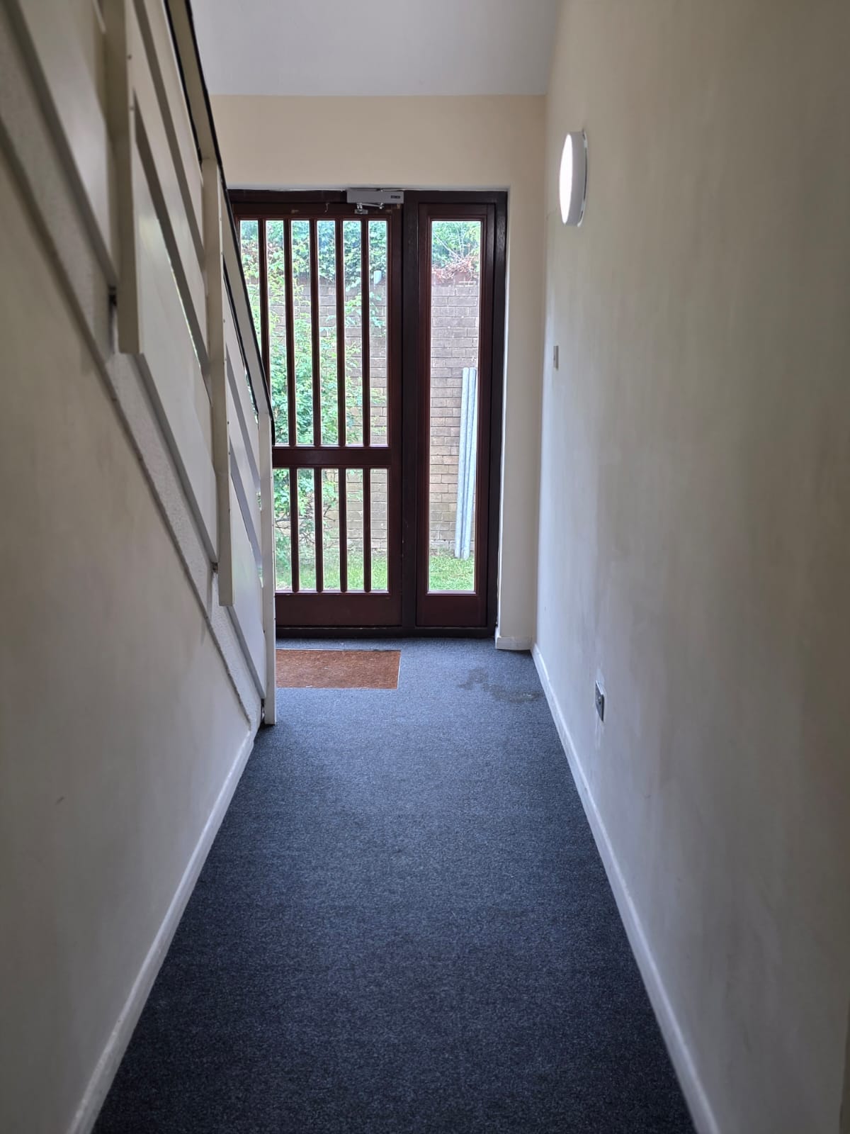 Kilberry Close, Isleworth photo 2