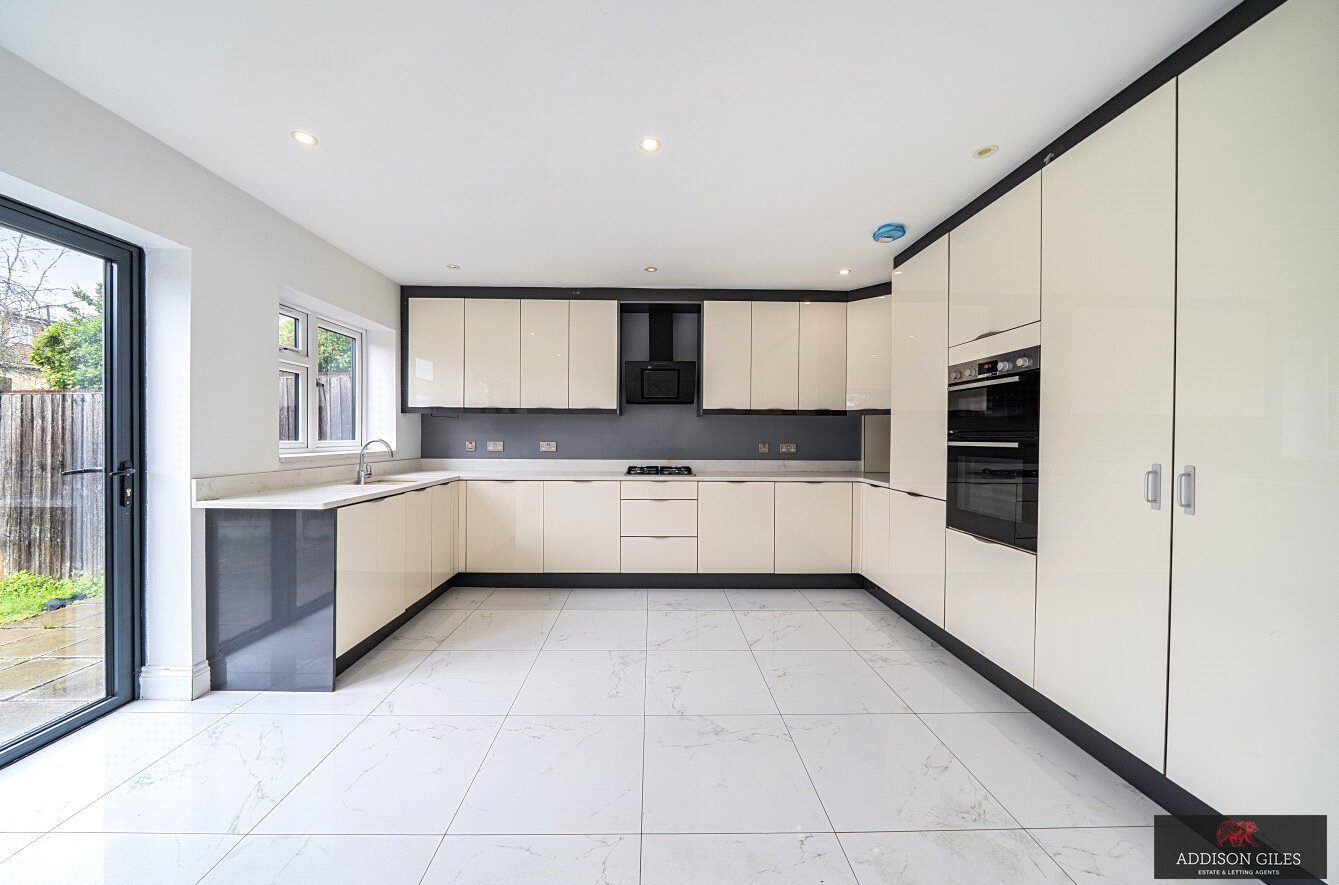 26, Hardy Avenue, Ruislip photo 4