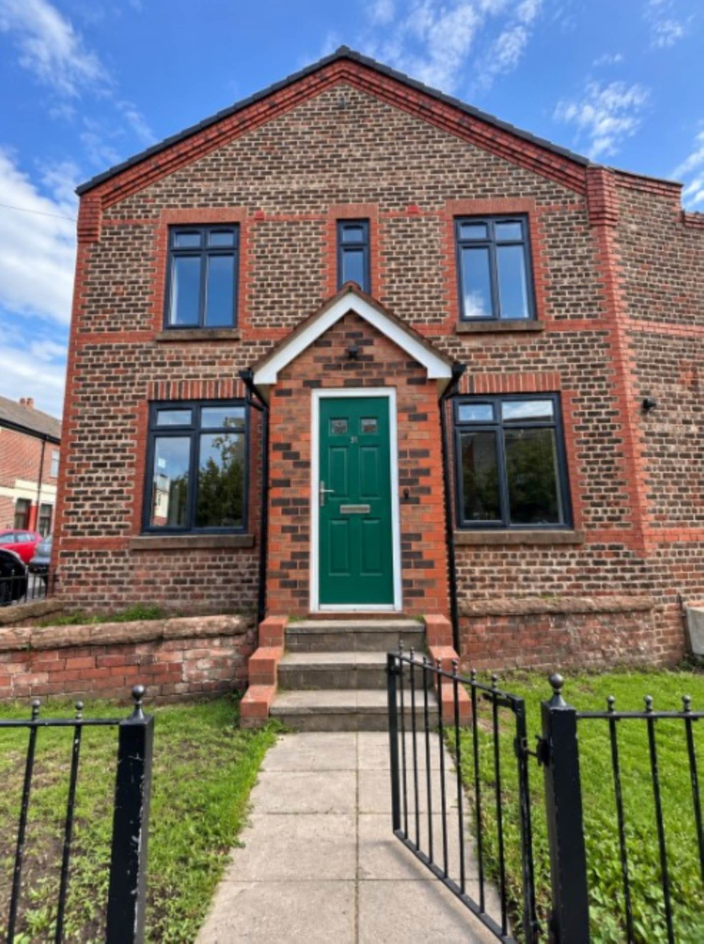 Marsh House Lane, Warrington photo 3