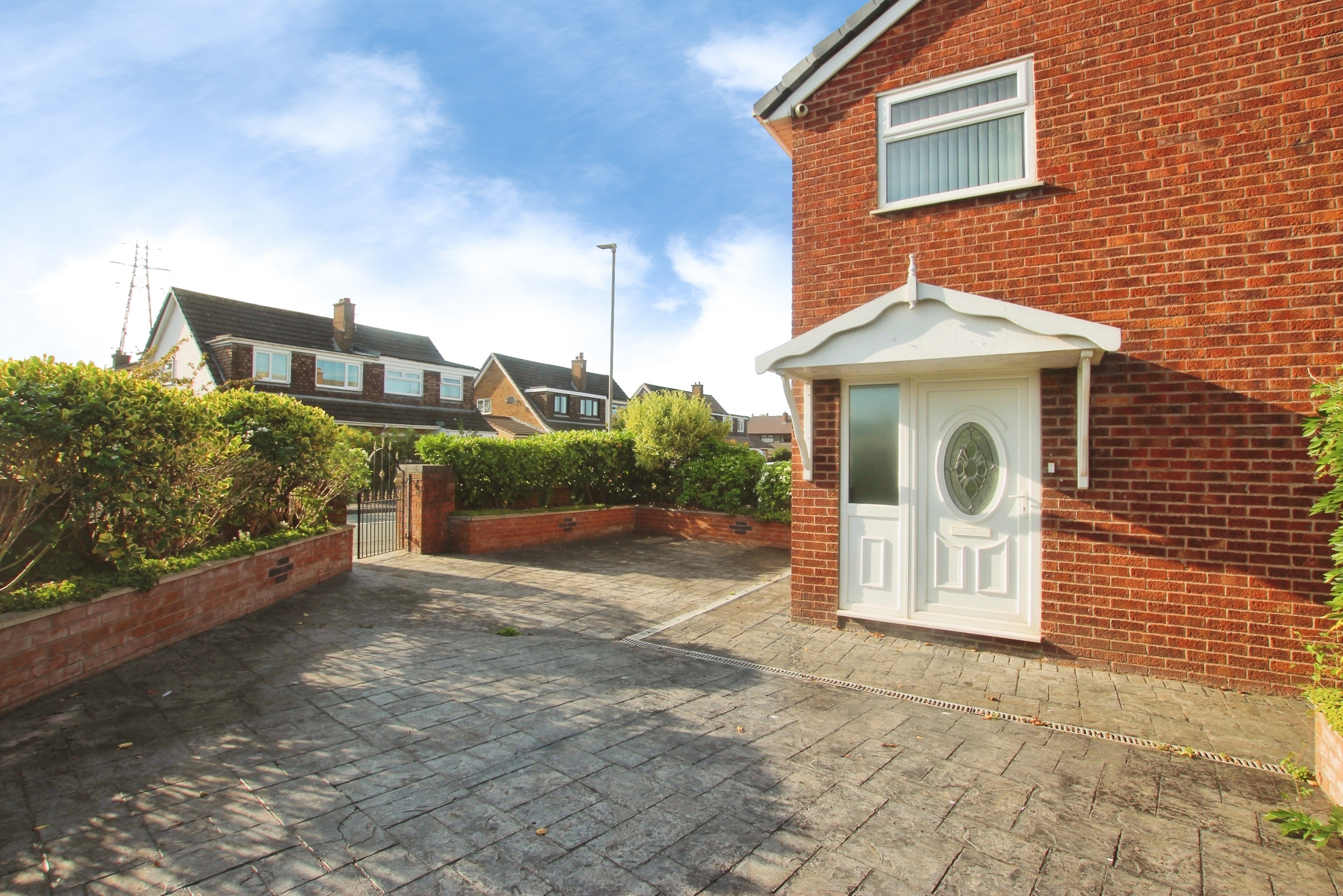 2, Neston Avenue, St Helens photo 2