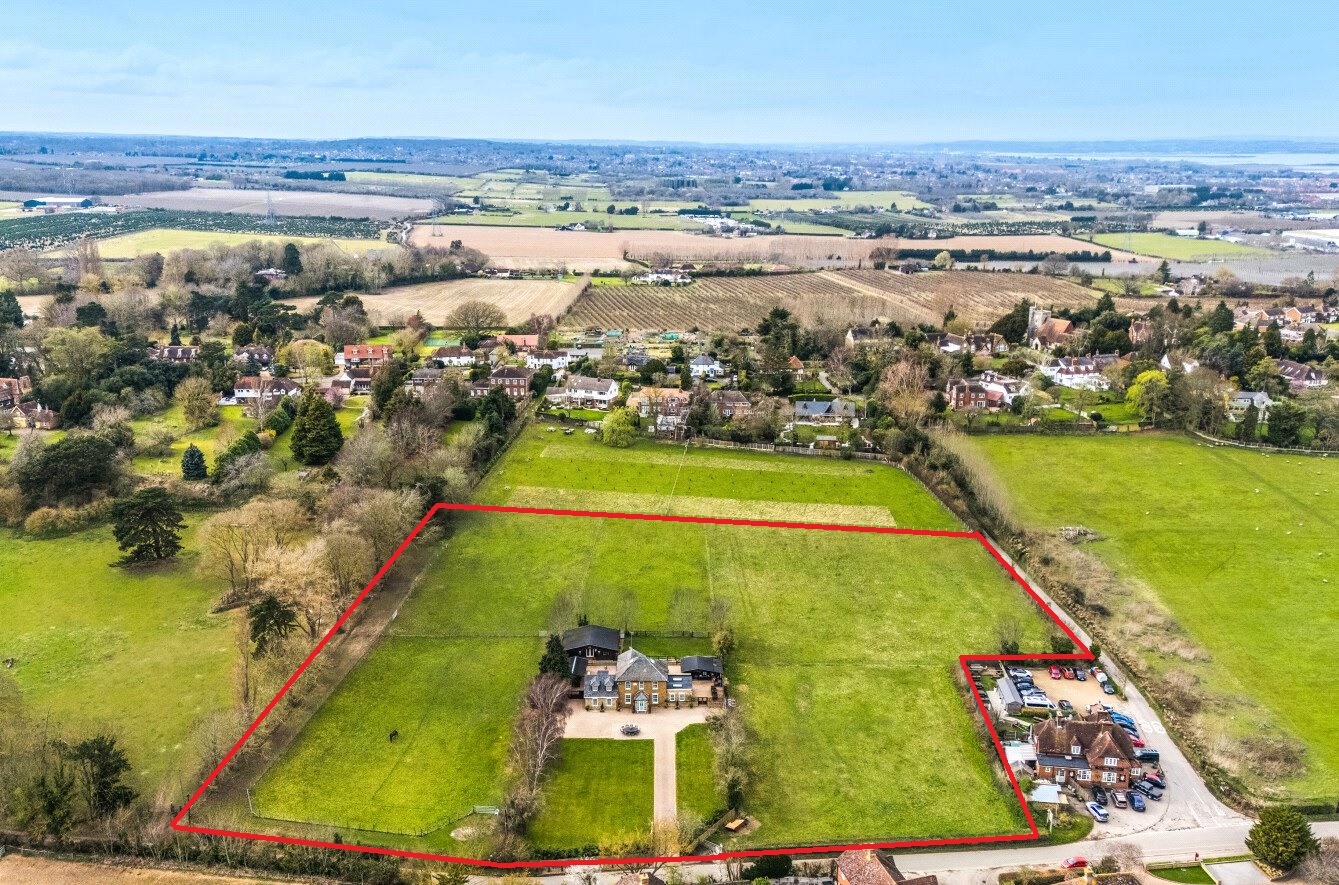 7 bedroom detached house for sale 0