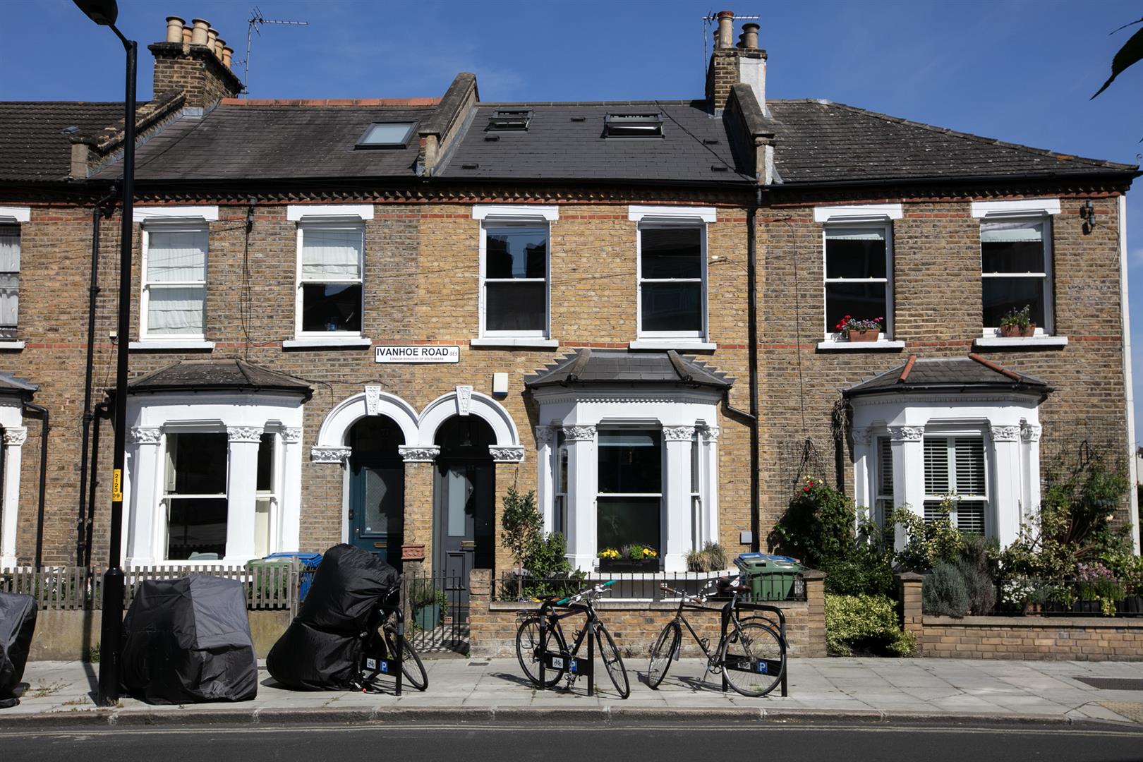 3 bedroom mews house for sale