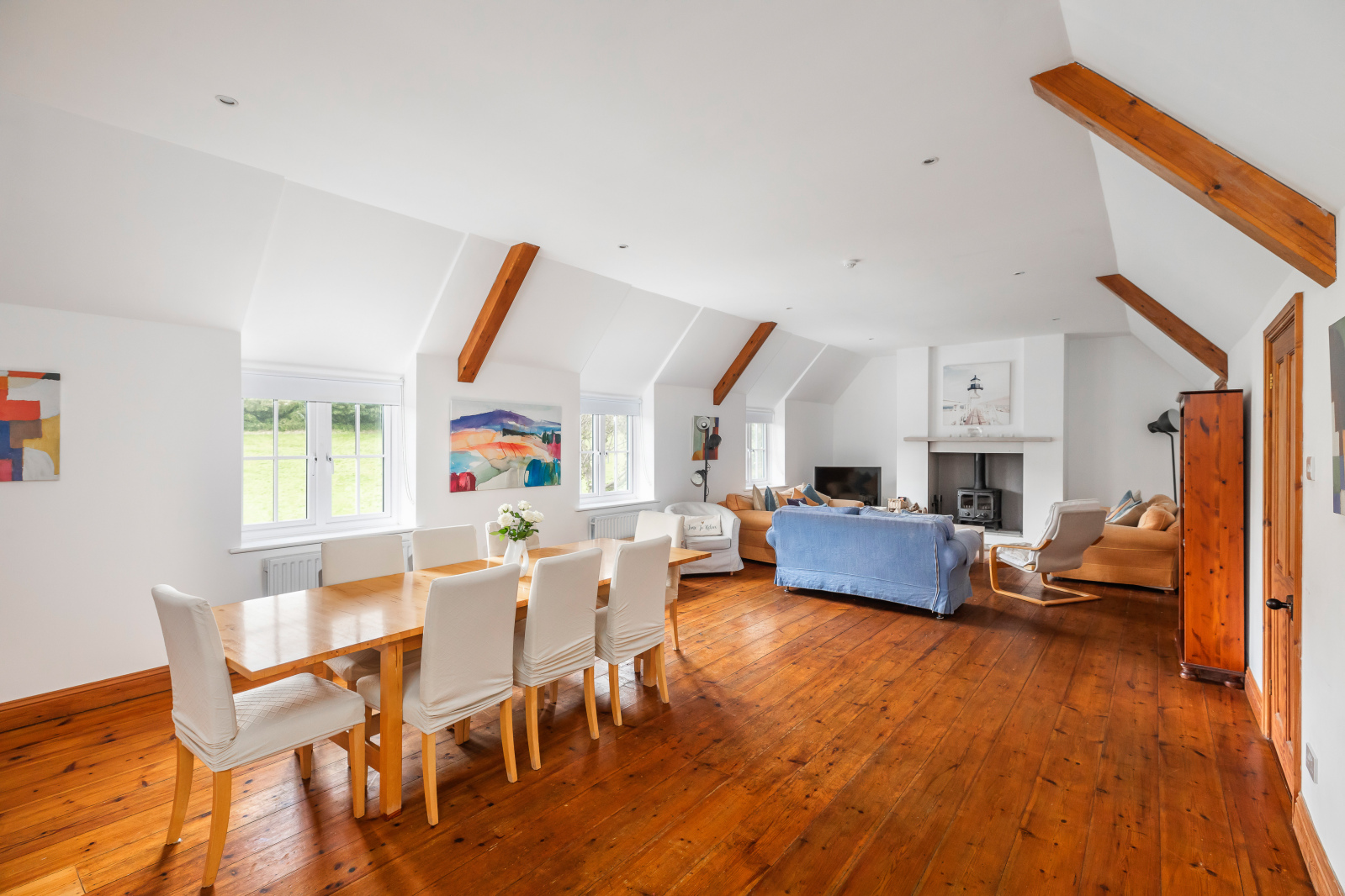 5 bedroom detached house for sale 0