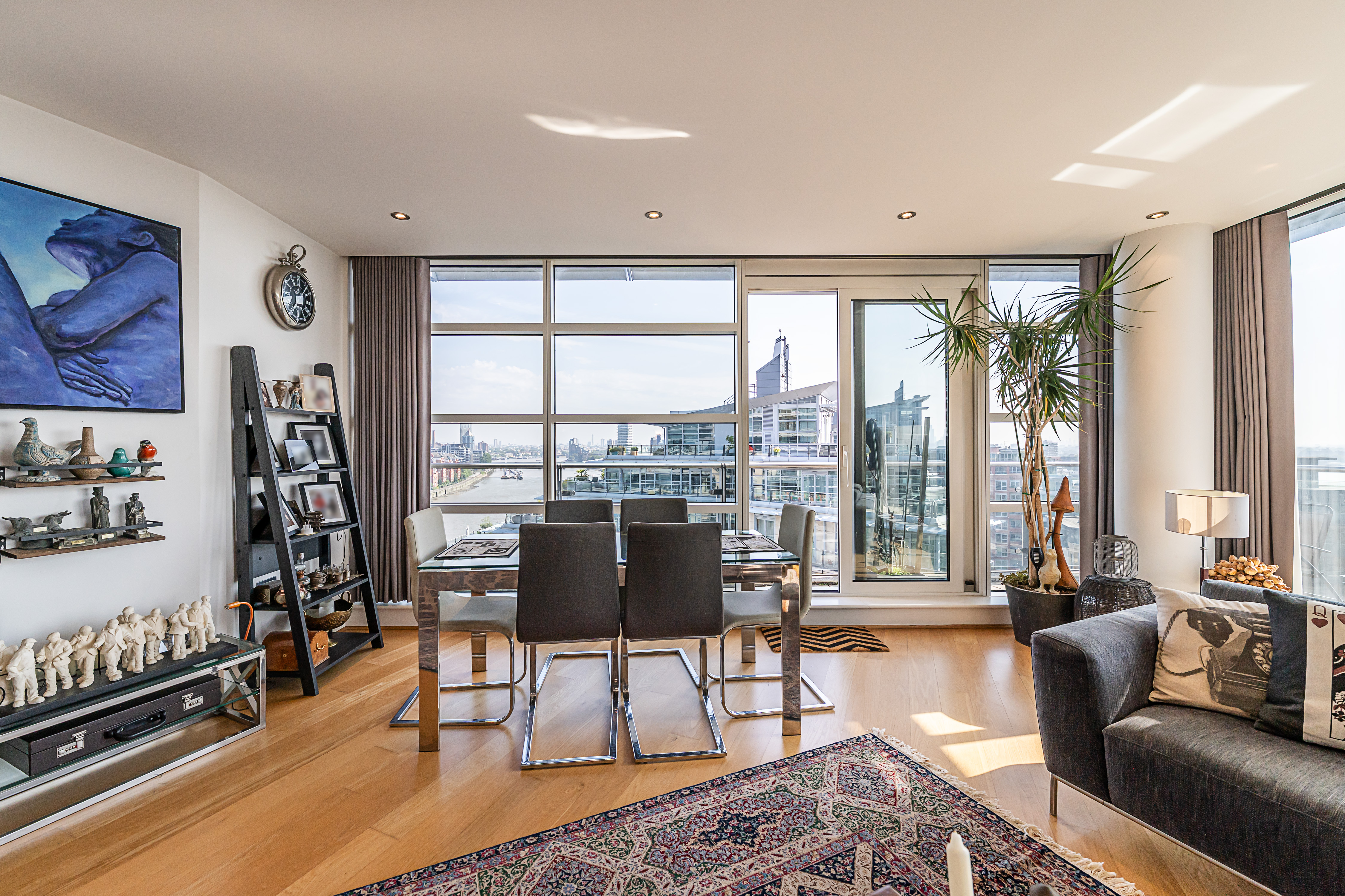 3 bedroom flat for sale 0