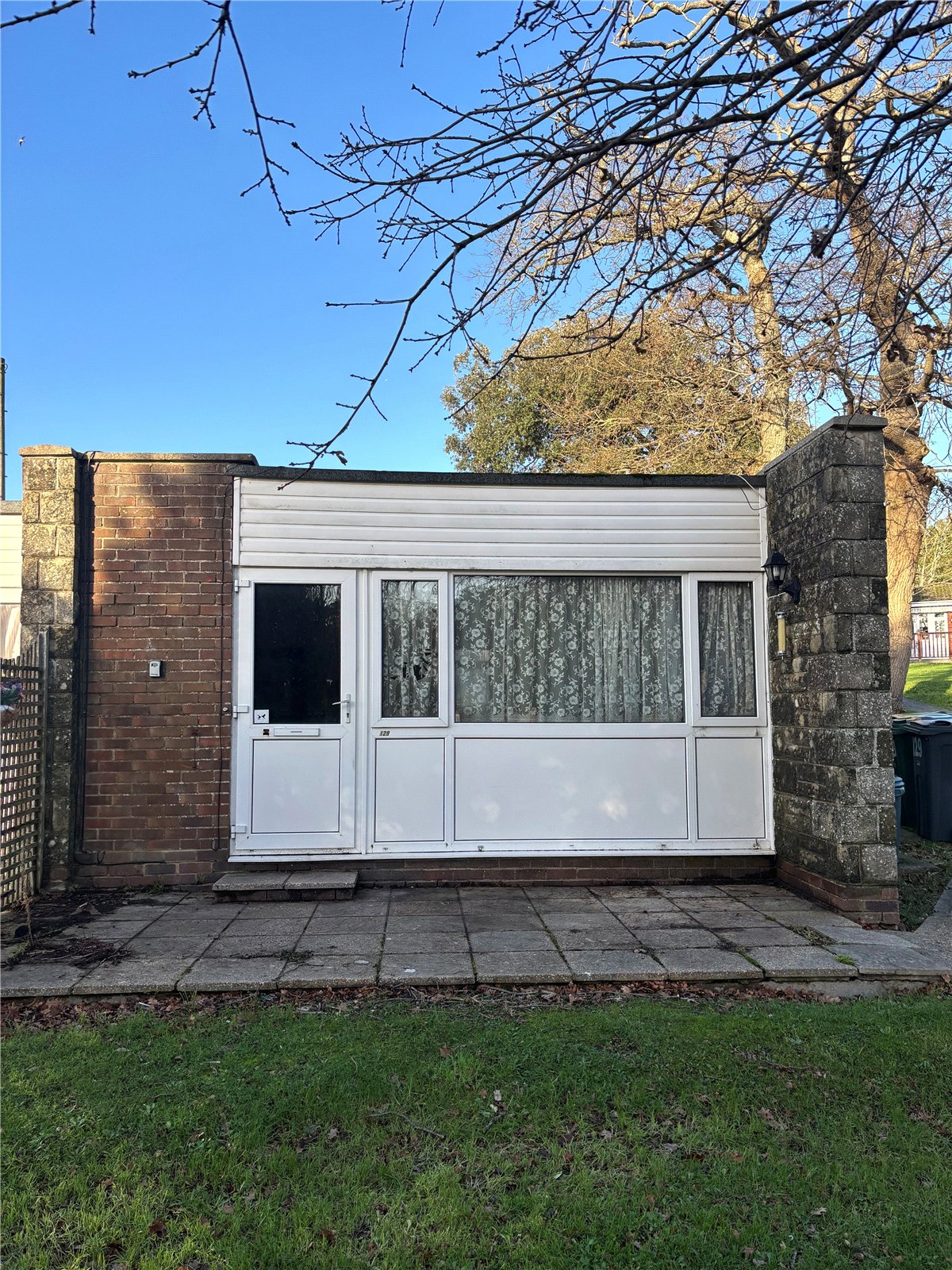 129, Gurnard Pines, Cowes photo 2