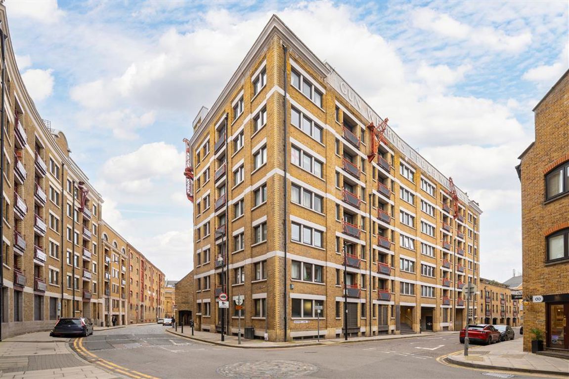 Wapping Lane, London photo 2