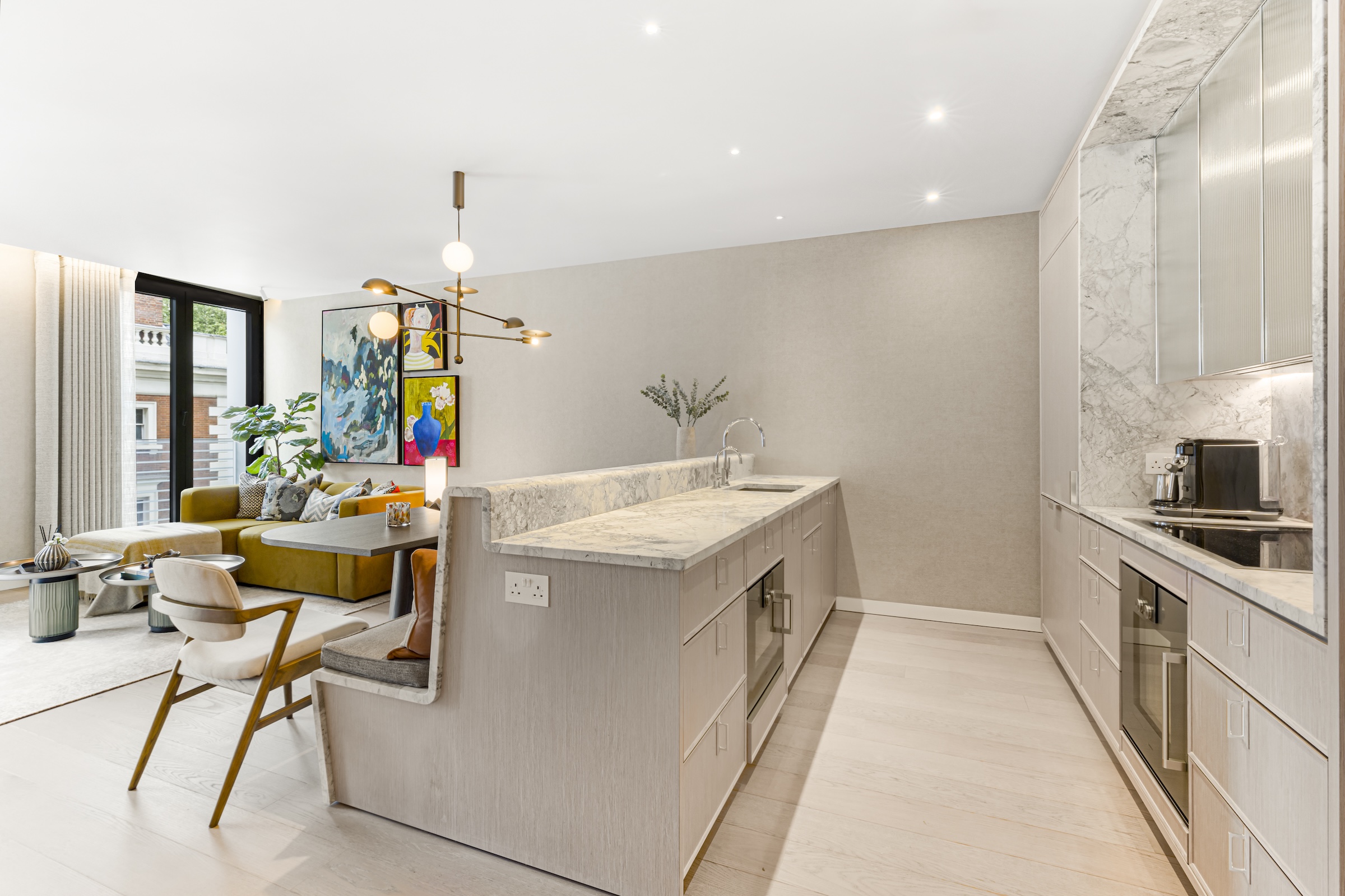 3 bedroom flat for sale 0