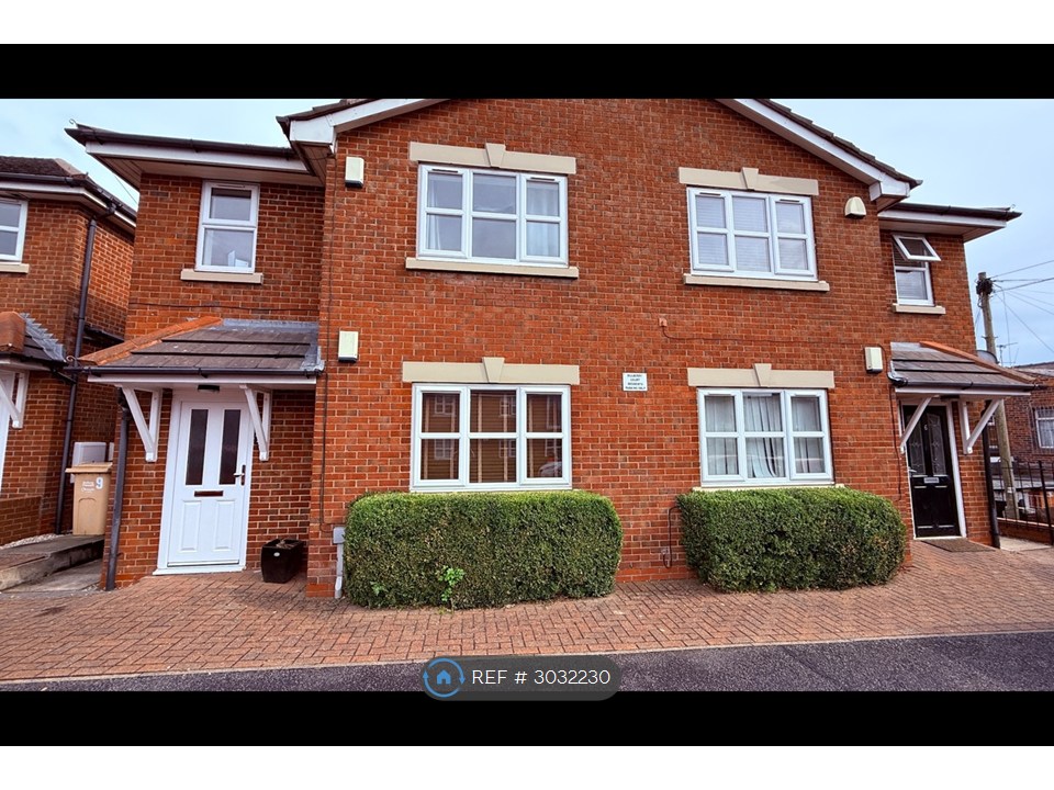 Mulberry Court, Horwich, Bolton photo 2