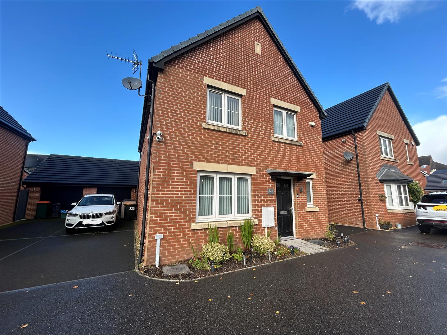 Jubilee Way, Newport photo 3