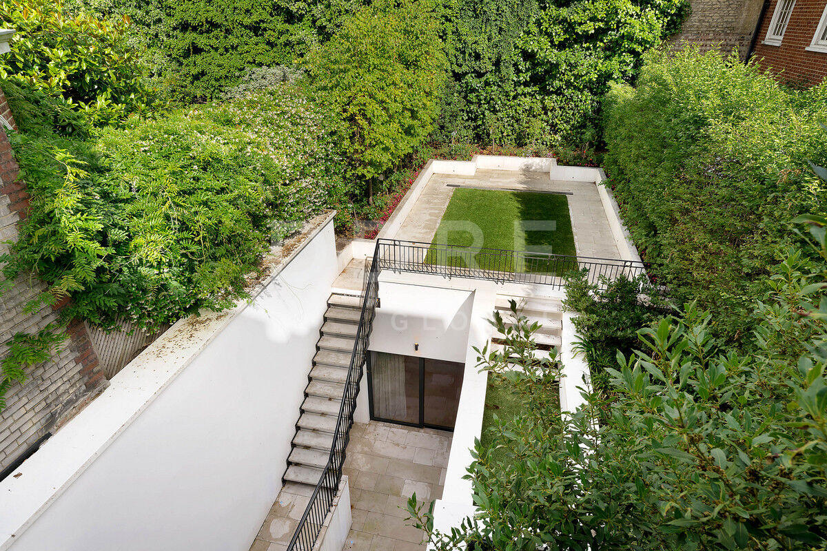 5 bedroom terraced house for sale 0