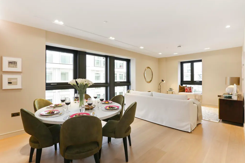 2 bedroom flat for sale 0