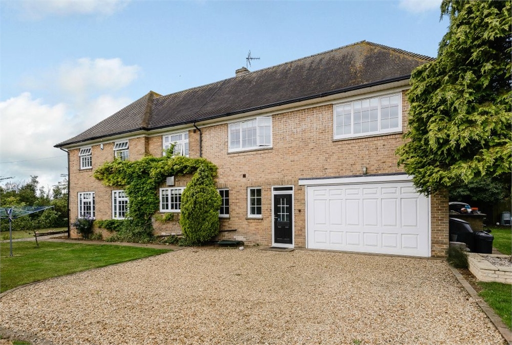 5 bedroom detached house in STAMFORD