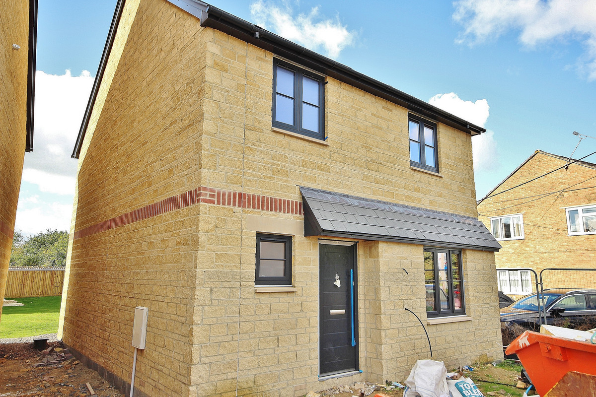 Black Bourton Road, Carterton photo 4