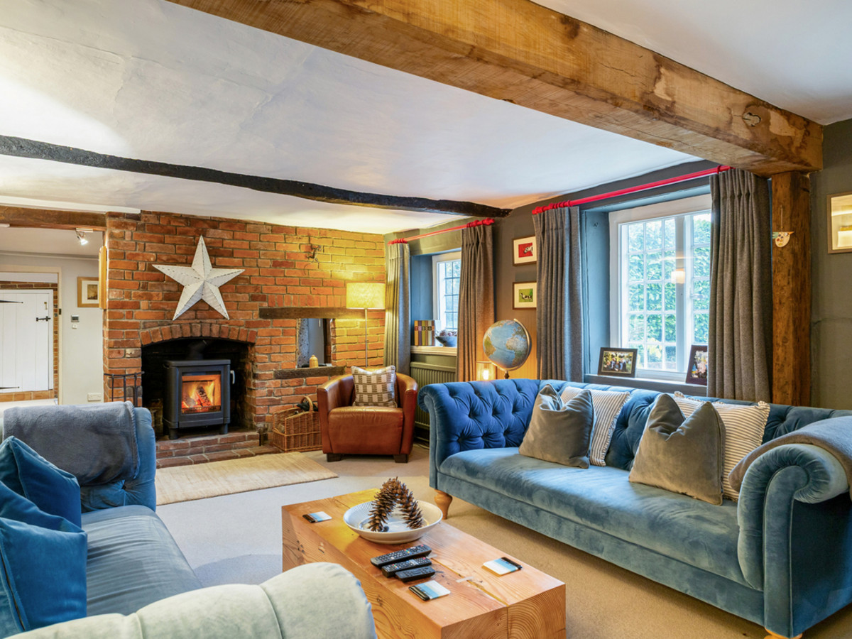 5 bedroom country house for sale 0