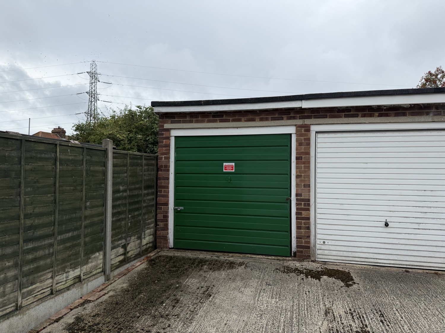 Garage, Rowan Close, Portslade photo 5