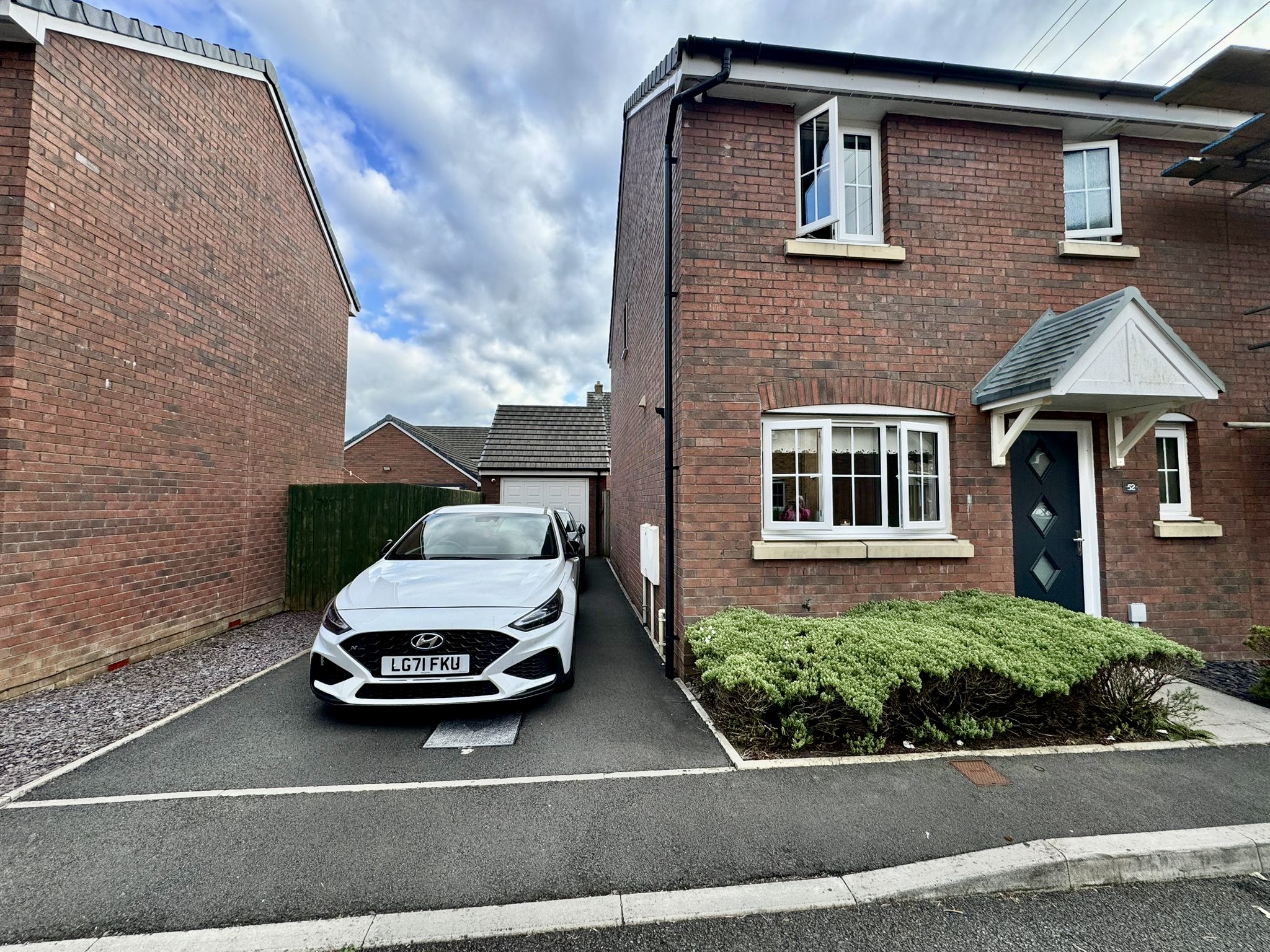 Free property report 52, Dyffryn Y Coed, Church Village, Pontypridd ...