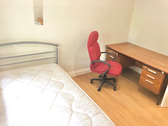 187, Burgess Road, Southampton photo 5