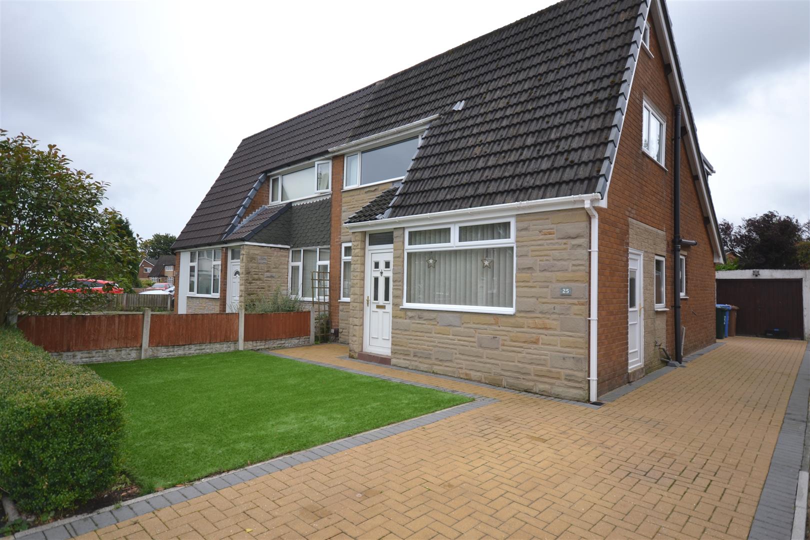 Free property report 25 Shawbrook Close, Euxton, PR7 6JY - Chimnie