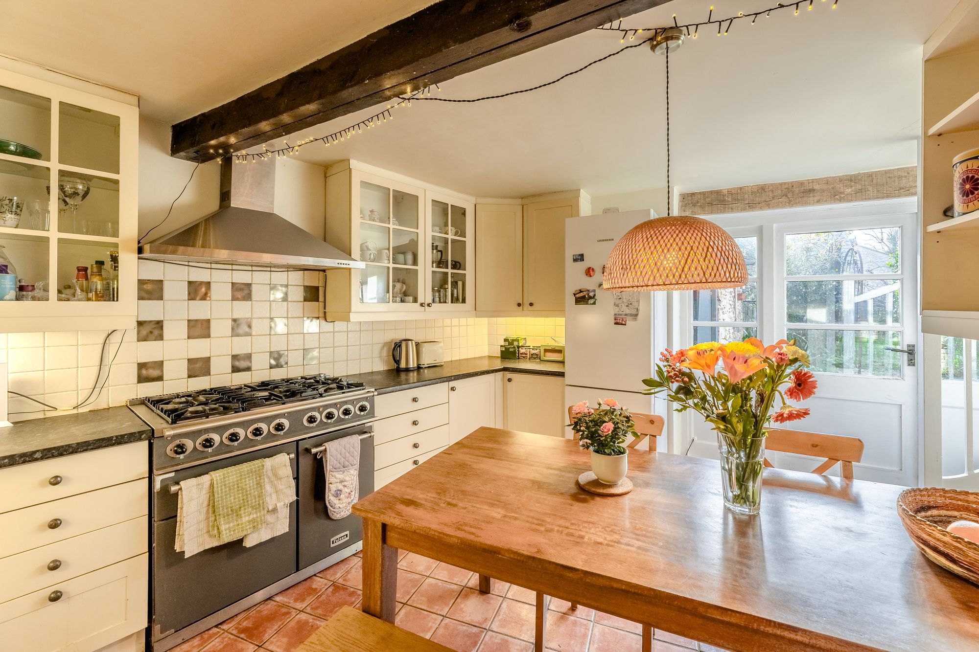 Black Fire Cottage, The Walk, Kidlington photo 4