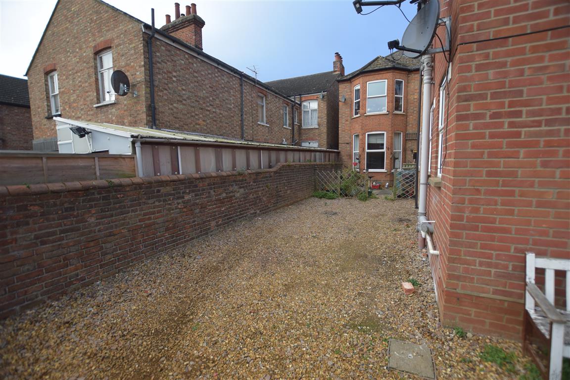 Photos of Goldington Avenue, Bedford MK40 61720678 PrimeLocation