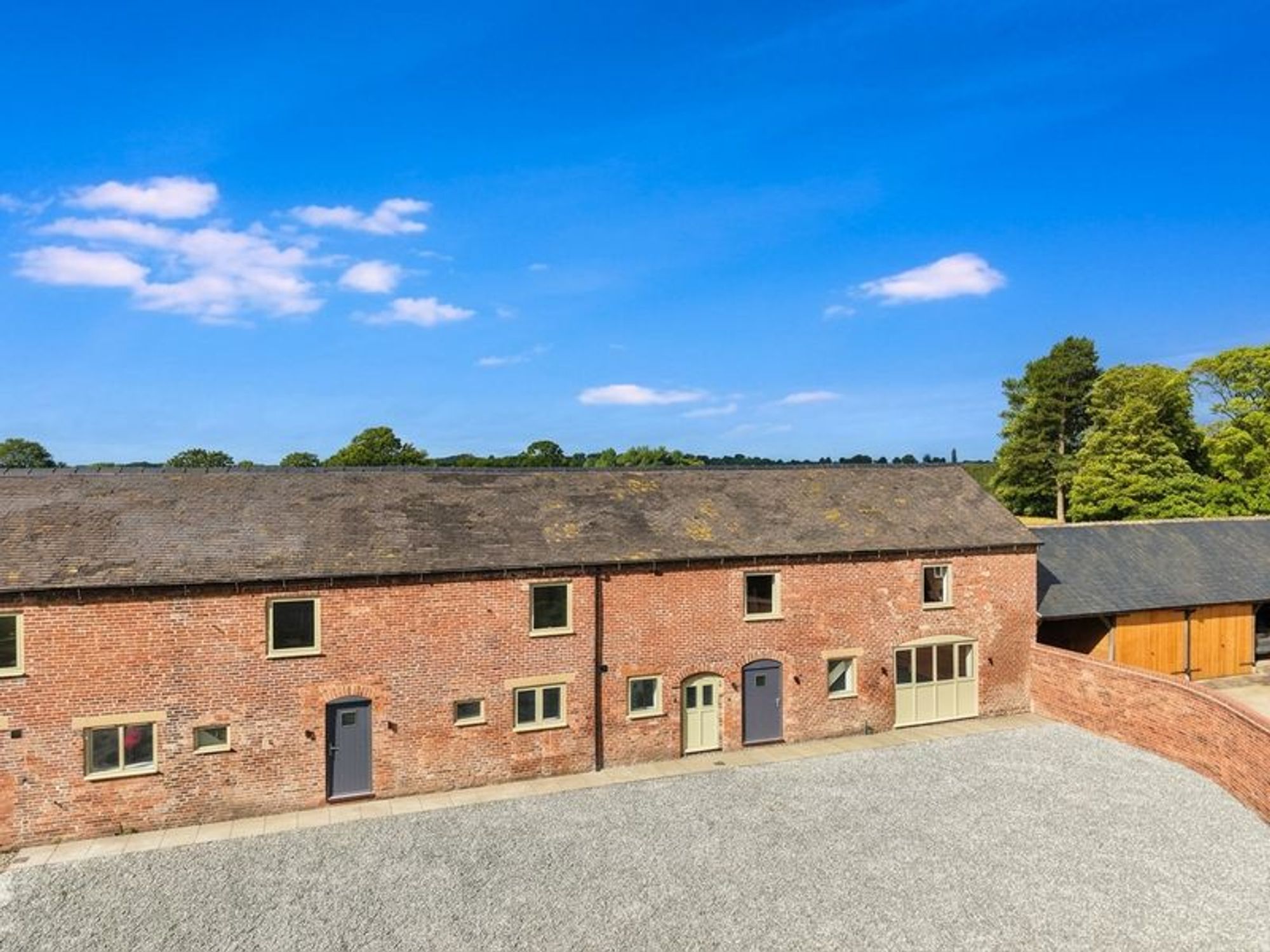 Russet Barn, Paradise Lane, Cheshire photo 4