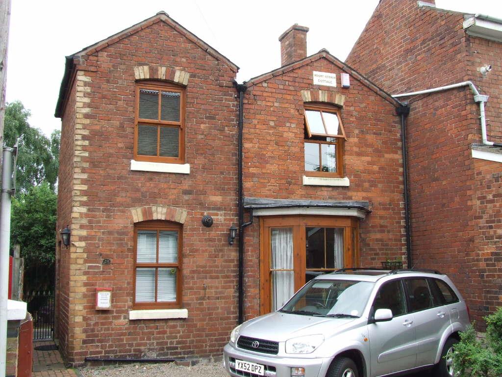 28, St. Georges Terrace, Kidderminster photo 2