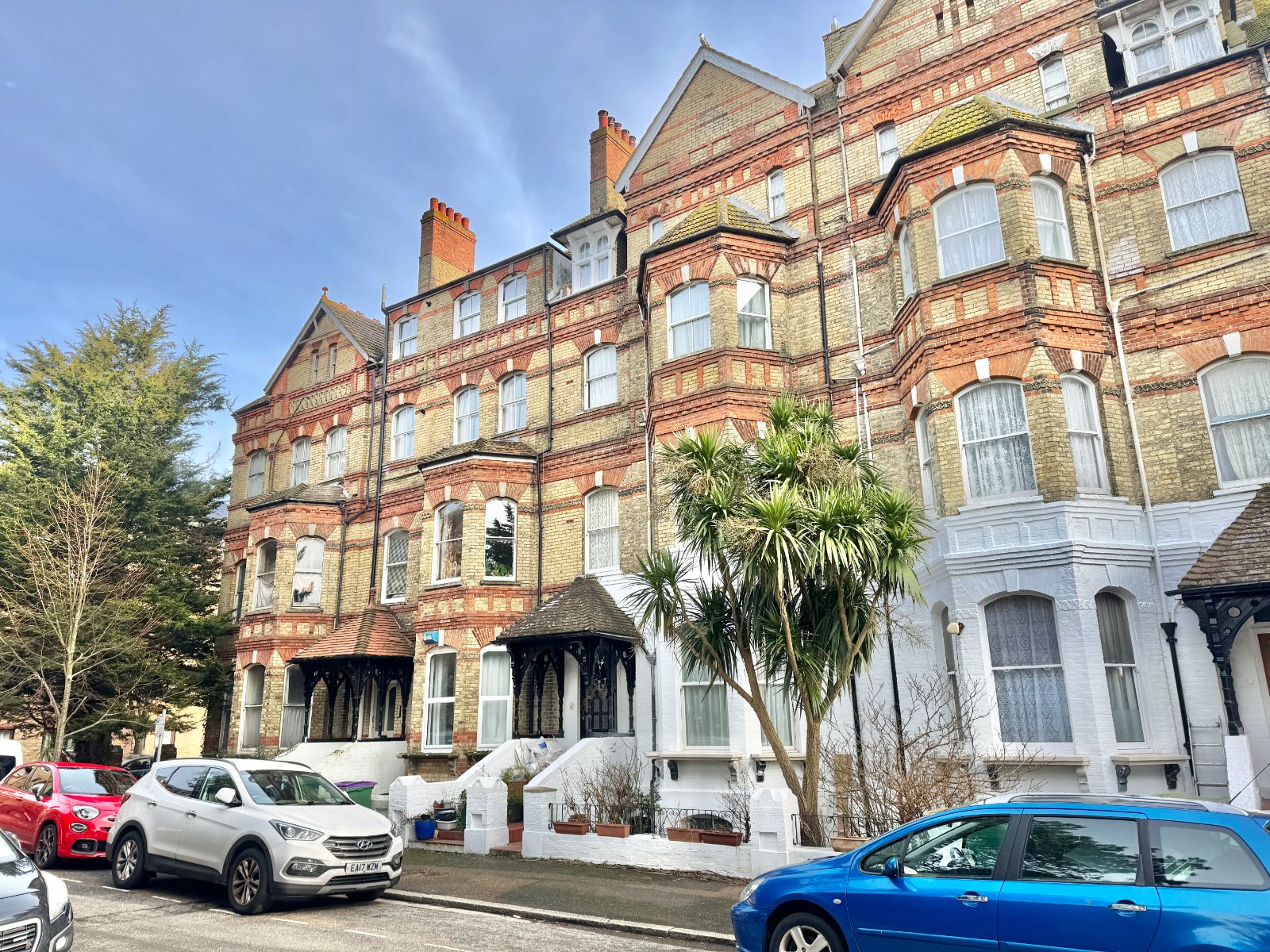 Flat 2, 9 Westbourne Gardens, Folkestone, CT20 2JA - listing photo