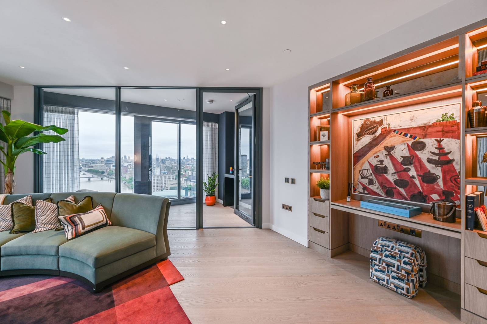 4 bedroom maisonette for sale