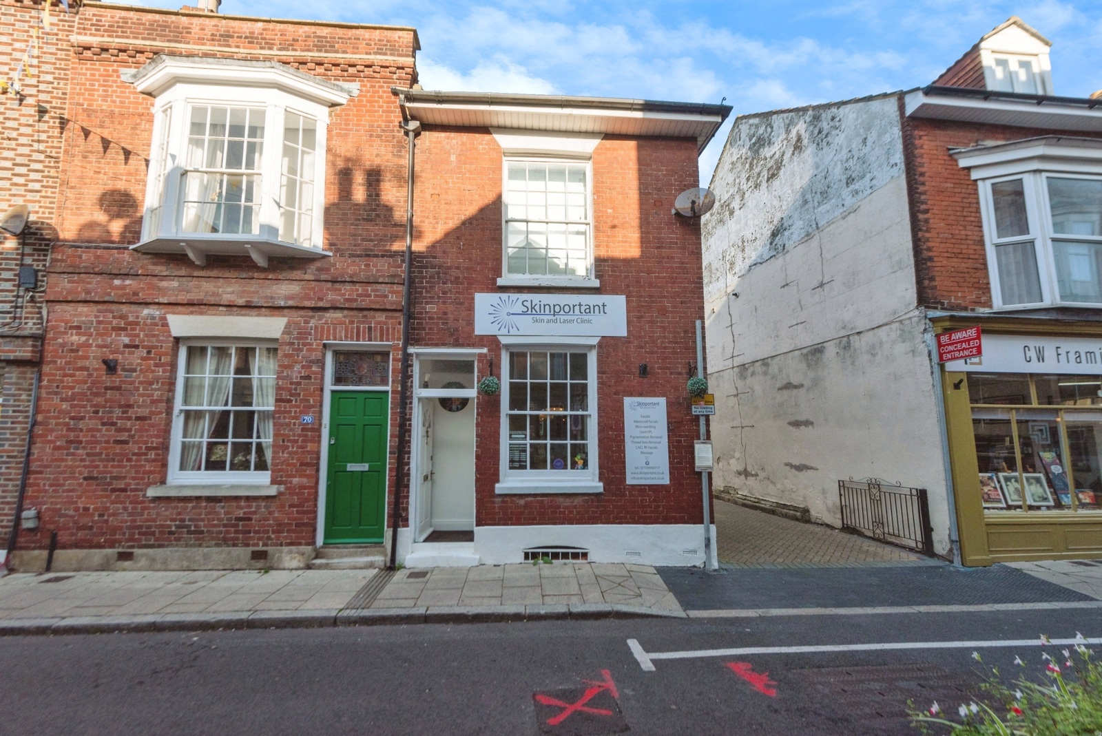 Studio house on 68, Castle Road, Hampshire, £350,000