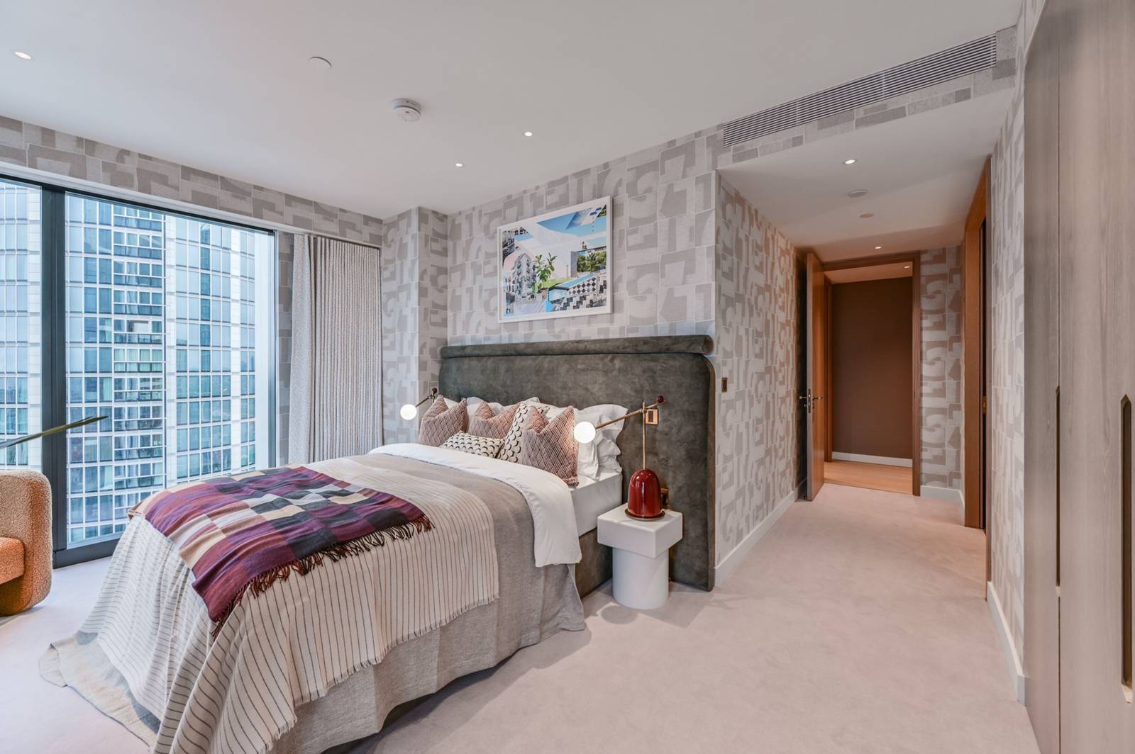 3 bedroom flat for sale