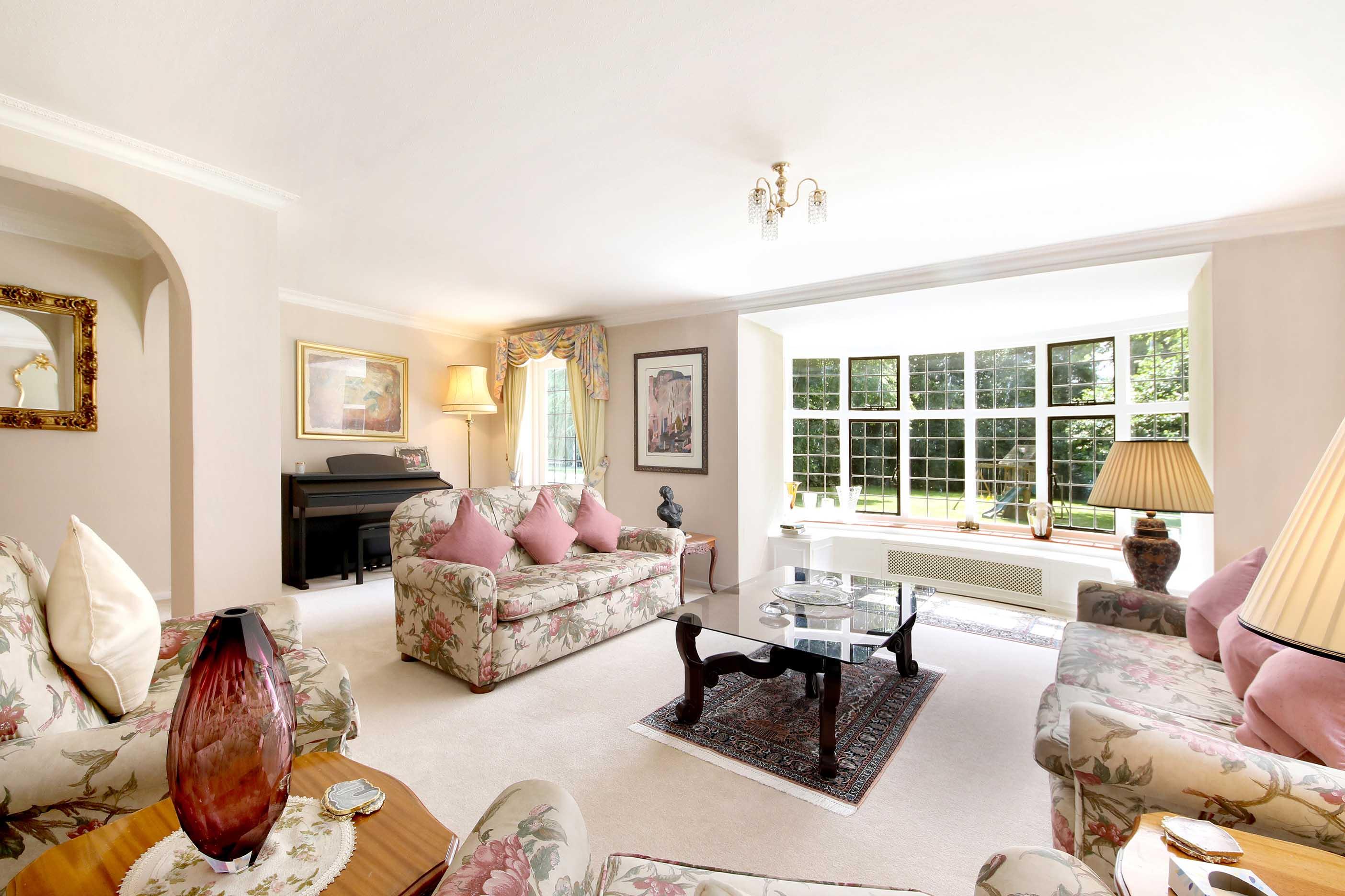 Photos of Nightingales Lane, Chalfont St Giles, Bucks HP8. 62795900