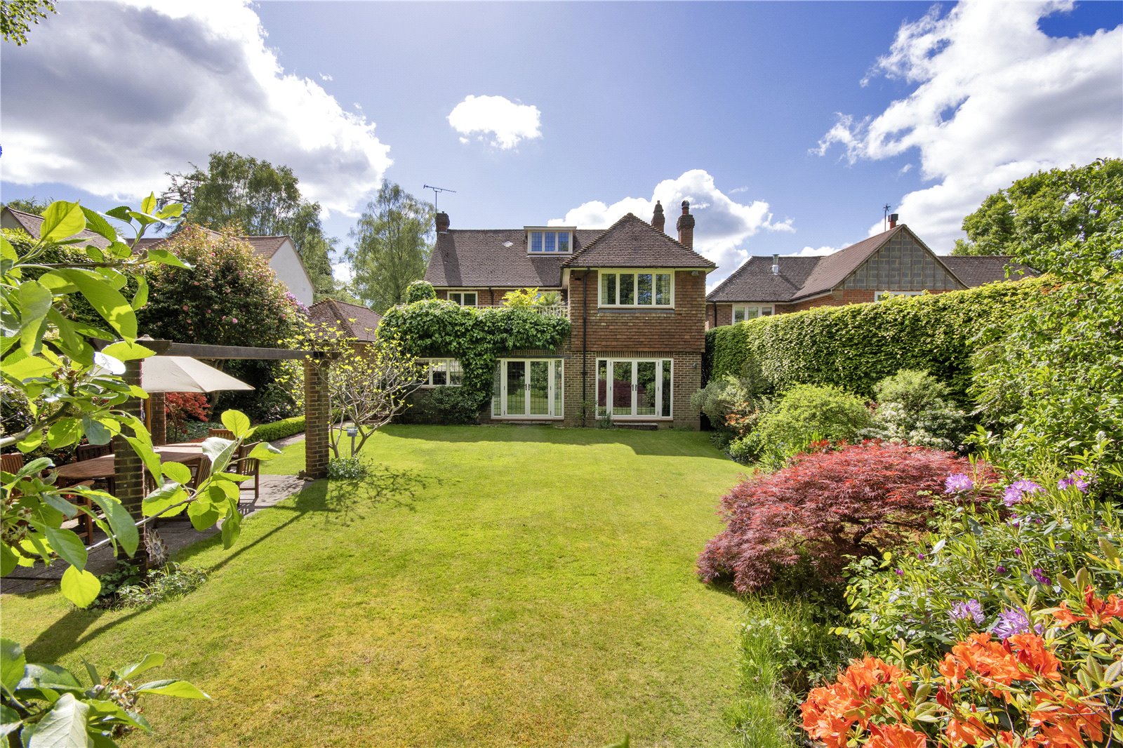 3 bedroom flat for sale