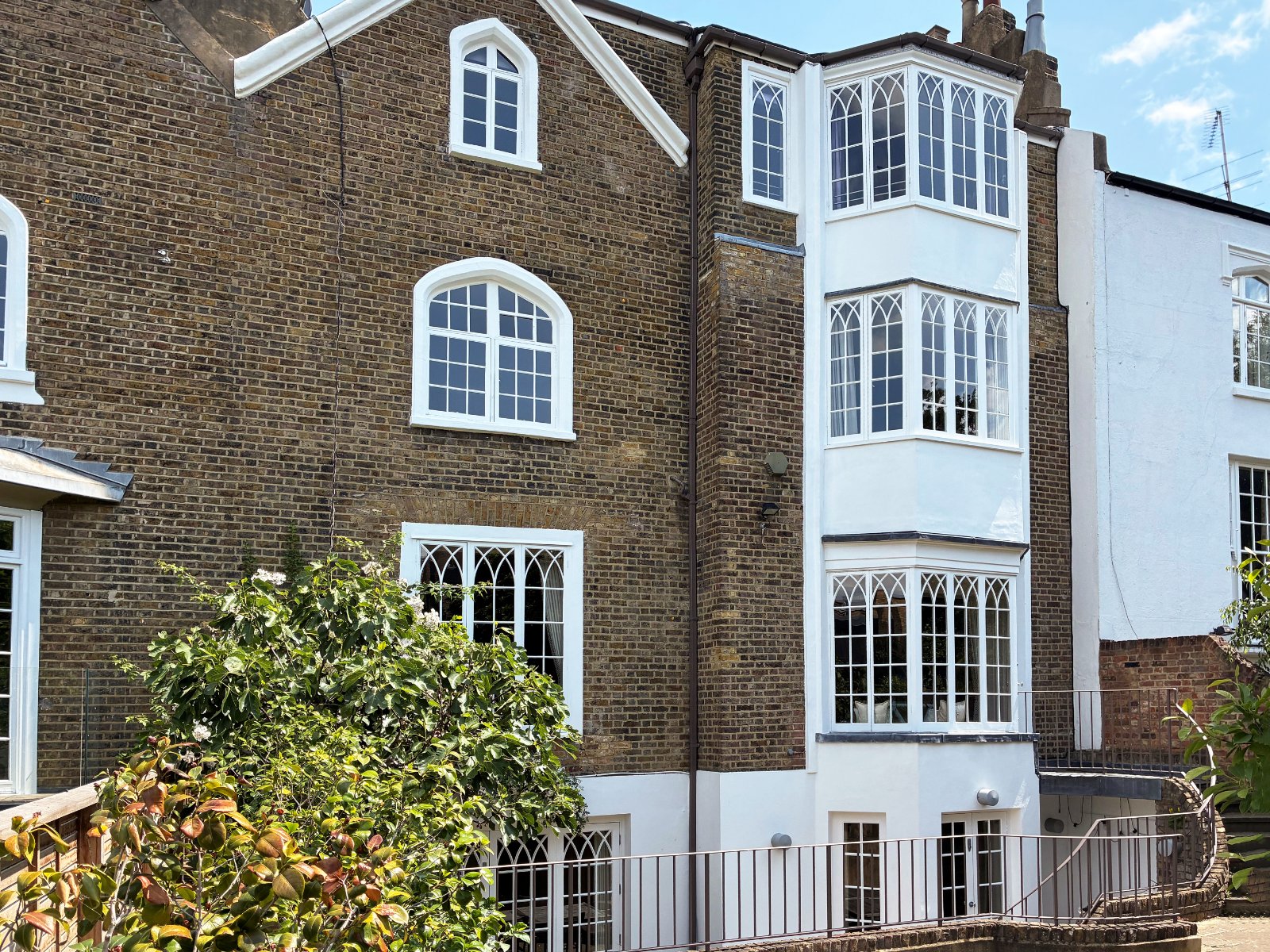 6 bedroom terraced house for sale 0